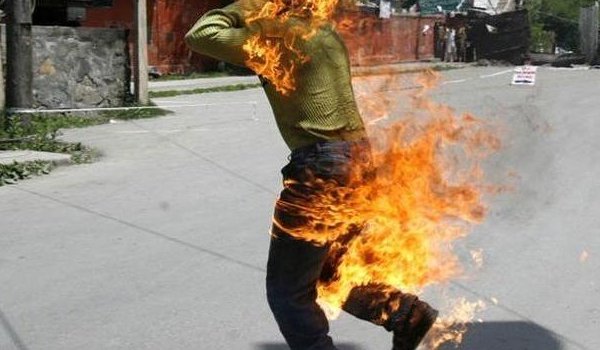 Jaipur: RSS worker who tried to set self on fire dies