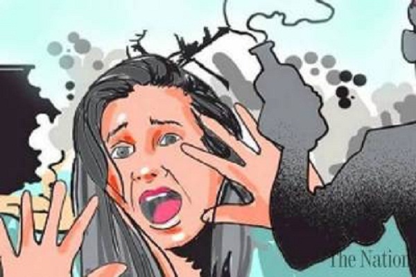 नाबालिग पर एसिड अटैक करने वाले व्यक्ति को दस साल की सजा