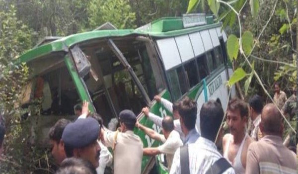 Three pilgrims killed, 37 injured in bus accident in Kasganj
