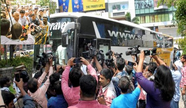 Karnataka Floor Test : Congress MLAs Reach Bengaluru
