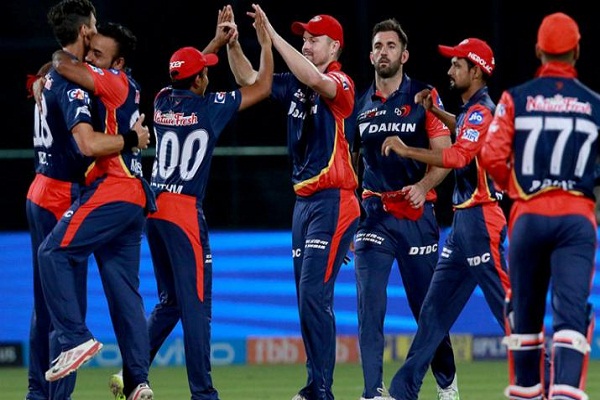 IPL दिल्ली अगर अब मैच हारती है तो प्लेऑफ की होड़ से बाहर हो जाएगी