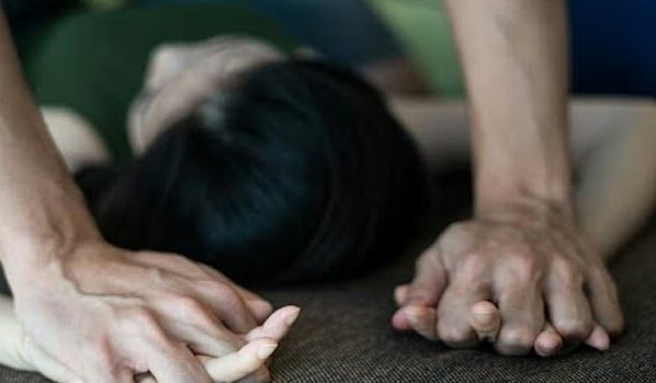 delhi girl gangraped by five in hotel in Alwar