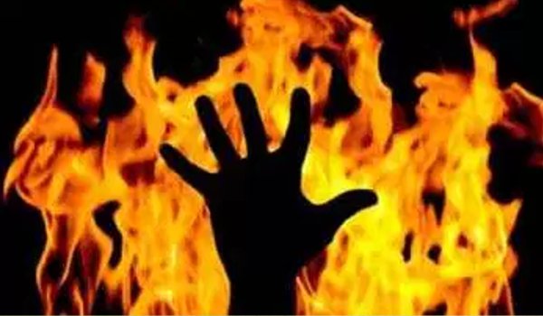 minor girl gangraped, burnt alive in Chatra