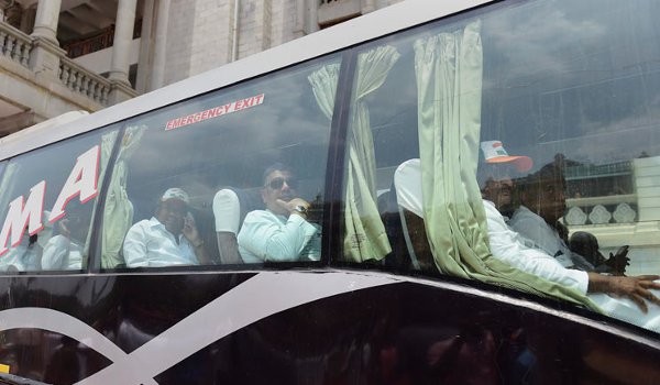 to avoid poaching, congress-jds MLAs reach hyderabad