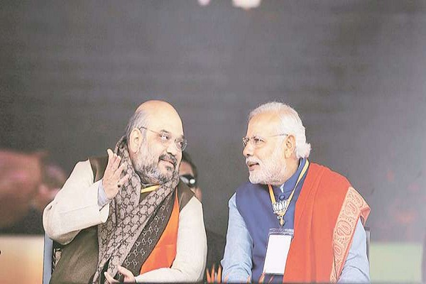 कांग्रेस की मोदी और शाह पर ‘बाहरी का तमगा’लगाने की कोशिश,लेखिन कोई असर नहीं