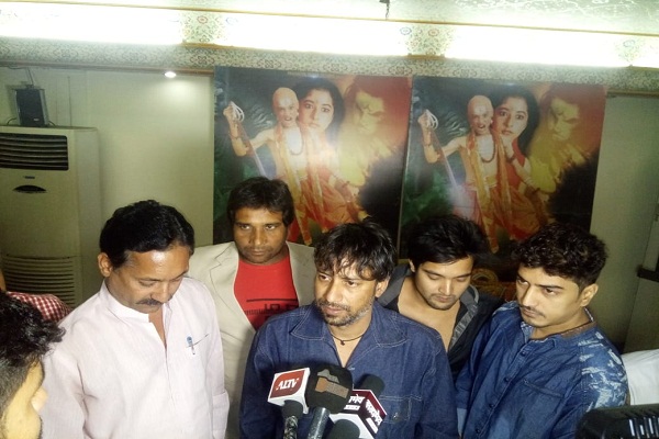 फिल्म प्रतिष्ठा का पोस्टर विमोचन आज हुआ-जयपुर उदयपुर बीकानेर सहित कई जगह पर होगी शूटिंग