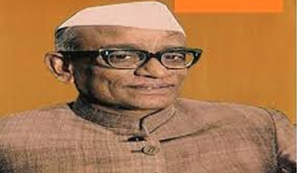 India's Sixth President Neelam Sanjeeva Reddy was born on May 19