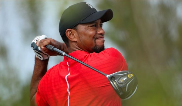 Tiger Woods impresses on comeback