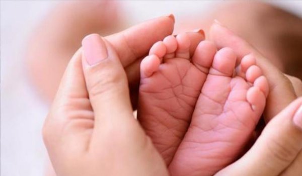 Indian Woman In Bangladesh, Abandoned By Husband, Gives Birth In Toilet