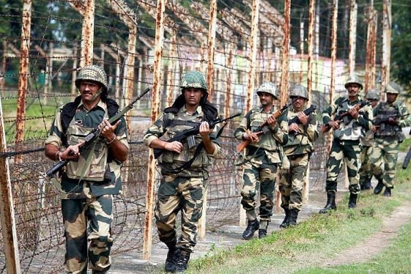सीमा पार से उकसावे की हर कार्रवाई का करारा जवाब देंगे: सीतारमण