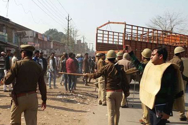 इटावा: रासलीला के दौरान भड़की हिंसा में एक मरा, नौ घायल