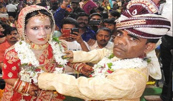 36 inches groom finds 34 inch bride in gorakhpur