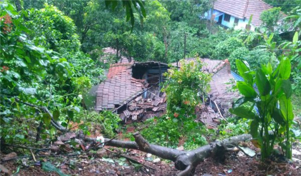 four dead, nine missing a rains trigger Landslide at kozhikode in Kerala