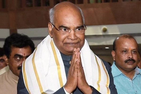 दो दिवसीय दौरे पर कानपुर पहुंचे राष्ट्रपति रामनाथ कोविंद