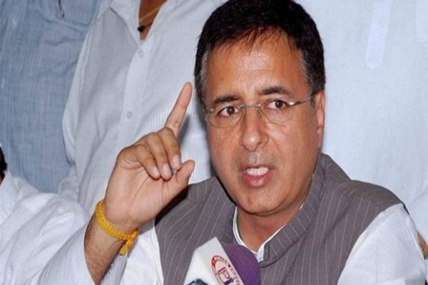 अमित शाह के कोआपरेटिव बैंक में नोटबंदी में जमा राशि की जांच करायें मोदी: कांग्रेस