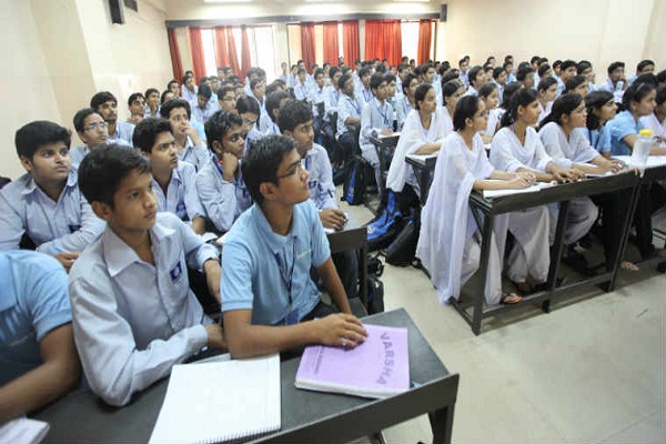 स्कूलों के पाठ्यक्रम में जल्द ही वित्तीय शिक्षा शामिल किया जायेगा