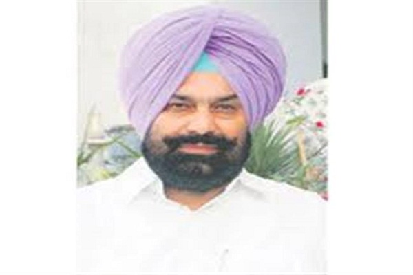 नदियों और नहरों को प्रदूषित करने वालों के खिलाफ सख्त कार्रवाई