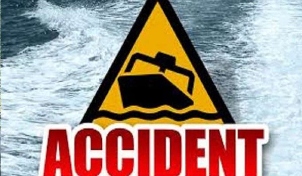 Seven killed, 20 injured as truck overturned in Amreli