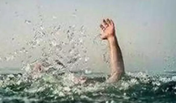 three children died due to drowning into pond in udaipur