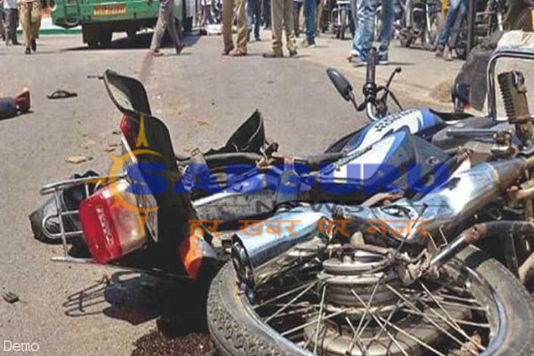 Two motorcycles collide, three people die-Bihar Hindi news
