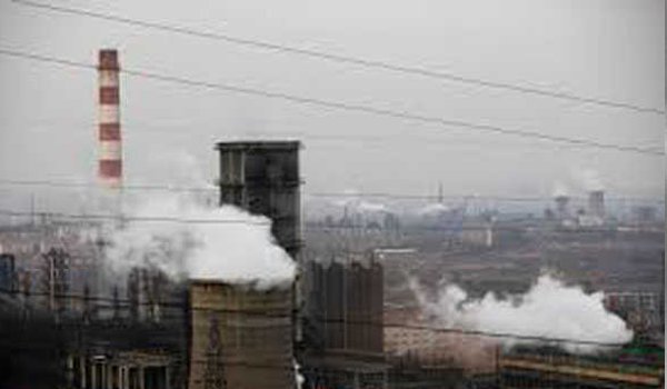 China jails hundreds of officials for pollution violations