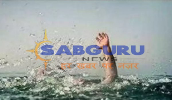 two sister drown into river in Kota, one rescued