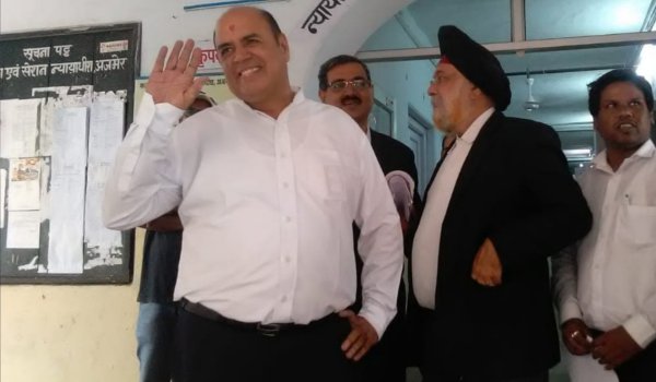 Naren Shahani bhagat surrender in Ajmer court