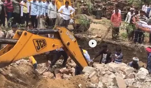 five workers rescued after wall collapses on them in jaipur