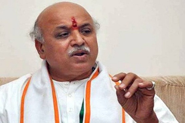 Pravin Bhai Togadia reached Guwahati despite all the restrictions