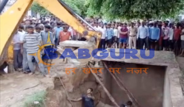 Hindaun City : water tank collapses in school, several students trapped