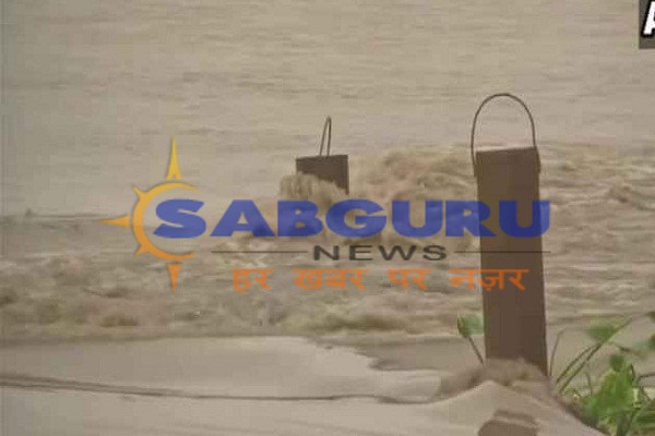 Yumna river water level across danger mark in Delhi