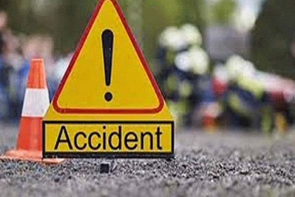 Nepalese pilgrims turnbus reverses, 42 injured in Varanasi