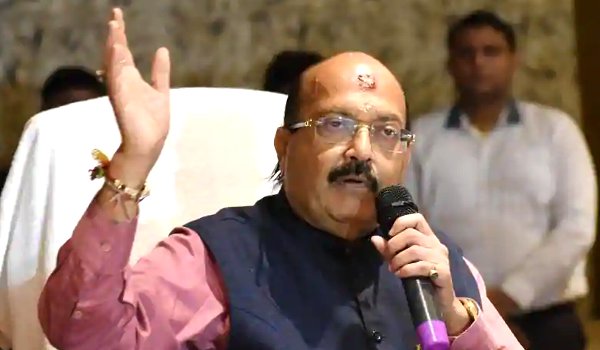 azam khan threatened my daughters : Amar Singh