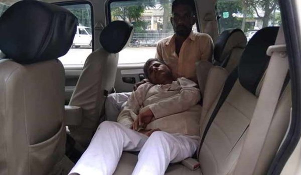 BJP Followers Clash In Dabwali Ex MLA Candidate Dev Kumar sharma injured