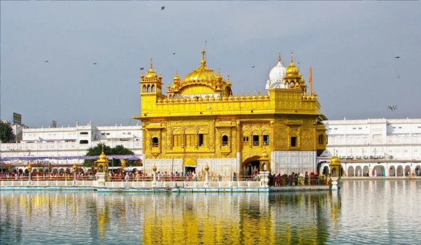 Guru Granth Sahib Was Established In Harmandir Sahib On 27th of august 1604 in Amritsar