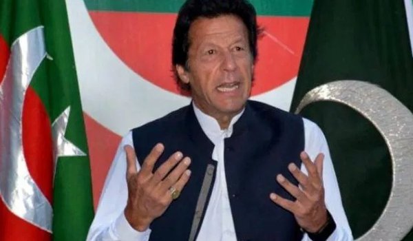 Imran Khan to be take oath as Prime Minister on August 18 : party leader
