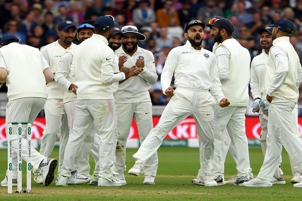india won tha third test match by 203 run