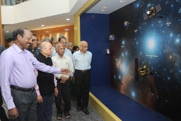 Mission Chandrayaan-2,india second luncer mission on january in hindi