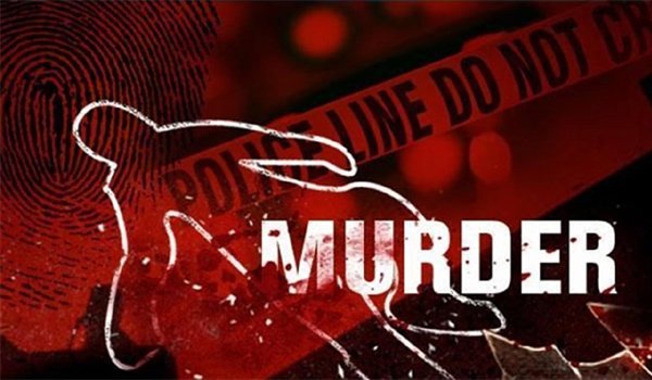 man kills wife and two kids in mau