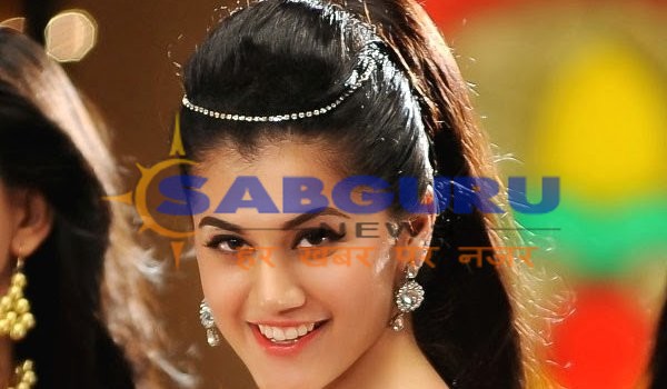 taapsee pannu celebrates her 31st birthday