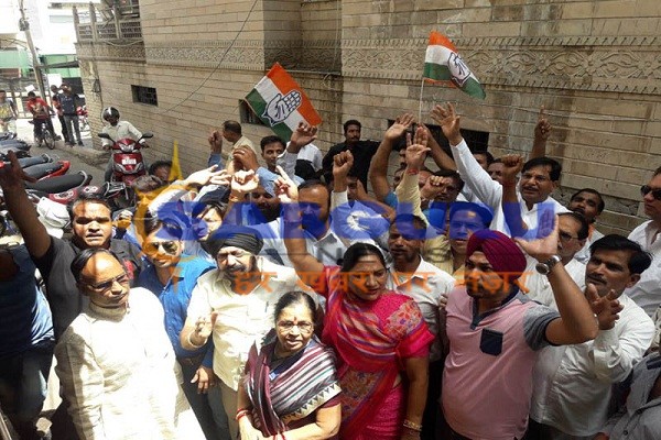 निजी बिजली केईडीएल कम्पनी के खिलाफ आंदोलन