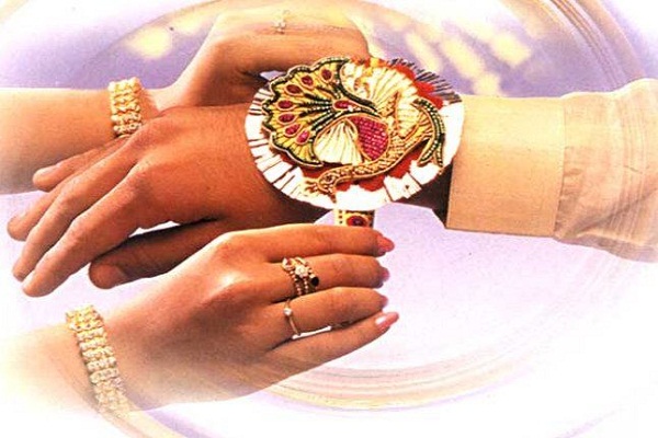 Brother Rakhi refused to stay hostage, jailer became brother