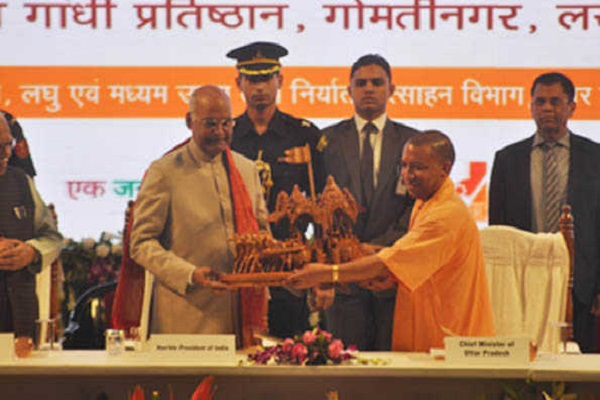 दस खरब की अर्थव्यवस्था बनने के सभी गुर हैं उत्तर प्रदेश में: रामनाथ कोविंद