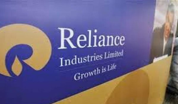 Reliance Industries becomes first Indian company to cross Rs 8 lakh crore market cap