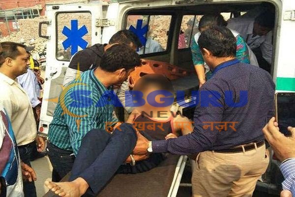 सरकारी स्कूल में एक छात्र ने दूसरे छात्र पर चाकू से हमला किया