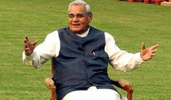 people pray at Ajmer dargah and Pushkar for health of former prime minister atal bihari vajpayee