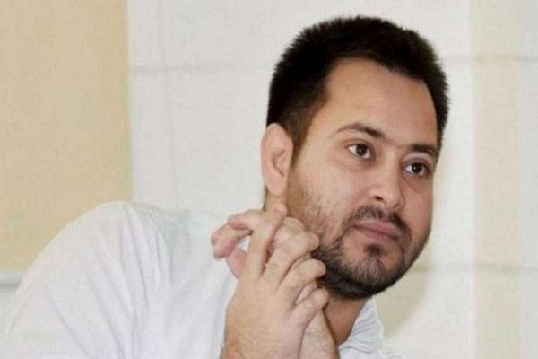 लोकलाज छोड़ कुर्सी से चिपके हैं नीतीश कुमार : तेजस्वी यादव