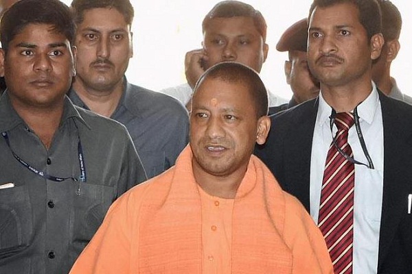 Yogi Adityanath gave help to the family of martyrs Rs. 25 lakhs Elaan