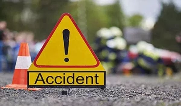 Four of a family killed as car-truck collision in Dausa