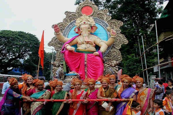Ganesh Utsav Dhoom seen in Hindi movie
